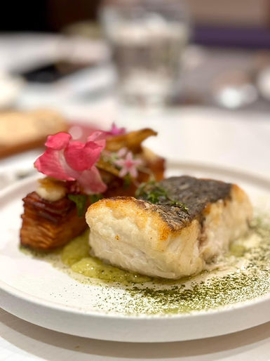 隱藏版餐點澎湖鮸魚襯時蔬佐奶油青豆仁醬