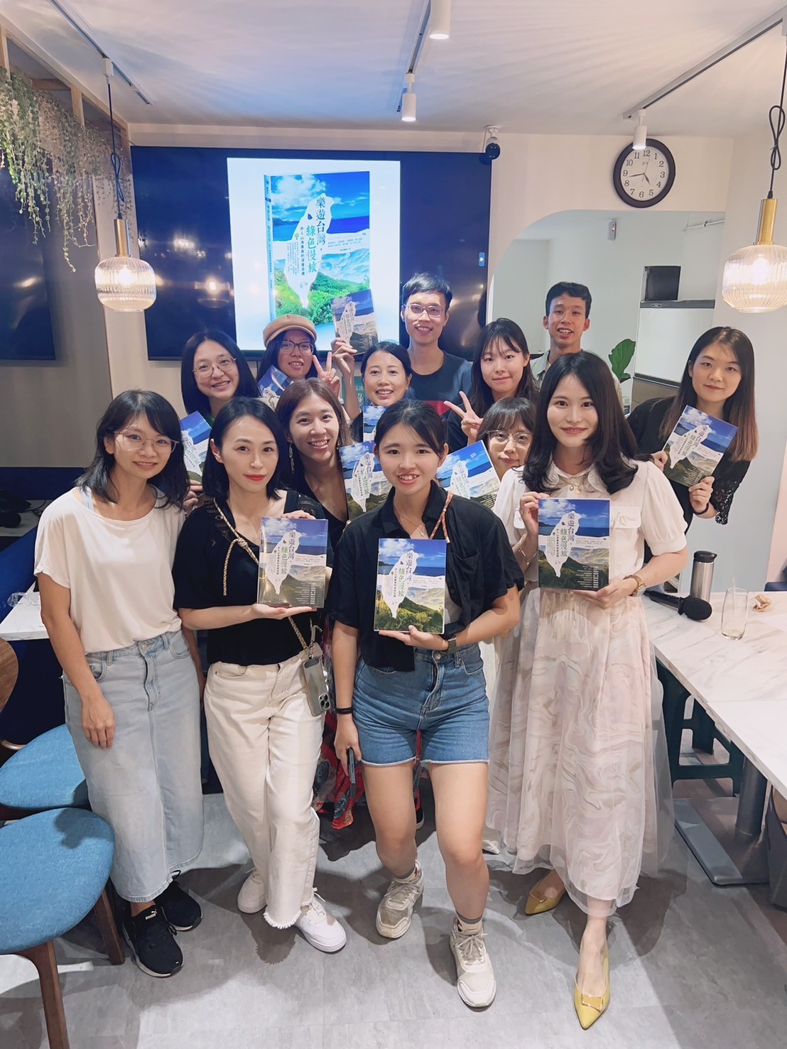 六年出走計畫之第一點八三年，我在不同身份間遊走的心得